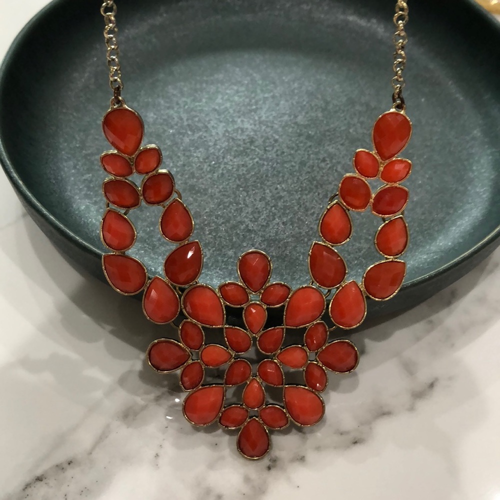 Statement necklace